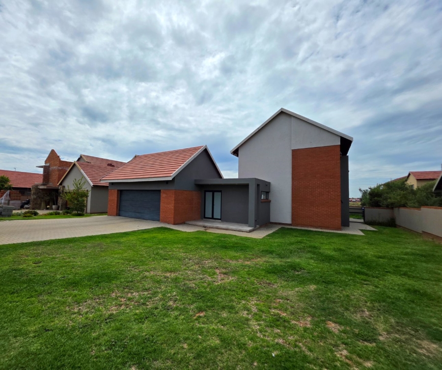 3 Bedroom Property for Sale in Wild Olive Estate Free State